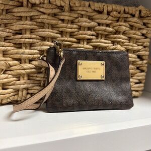Michael Kors Jet Set Wristlet Brown Monogram Wallet Clutch Gold Hardware